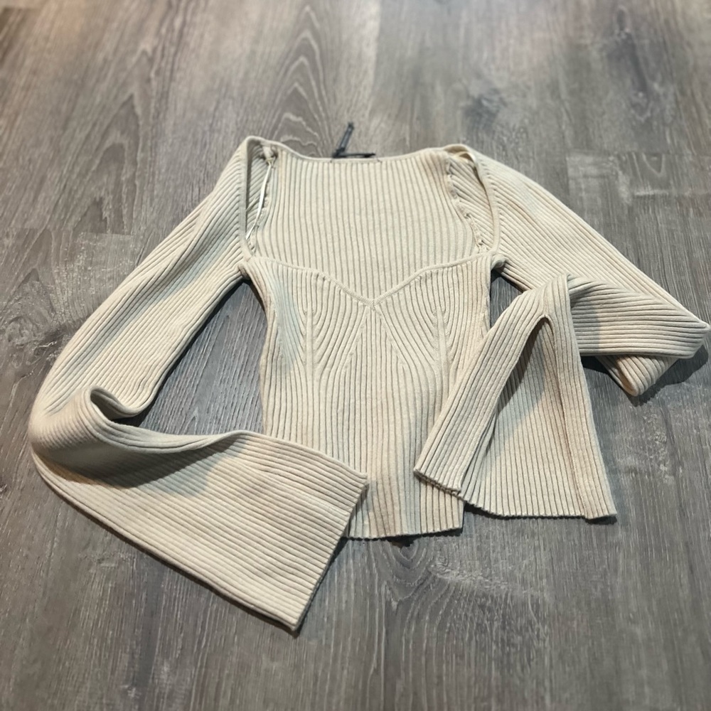 Urban Outfitters Ribbed Sweater size Medium